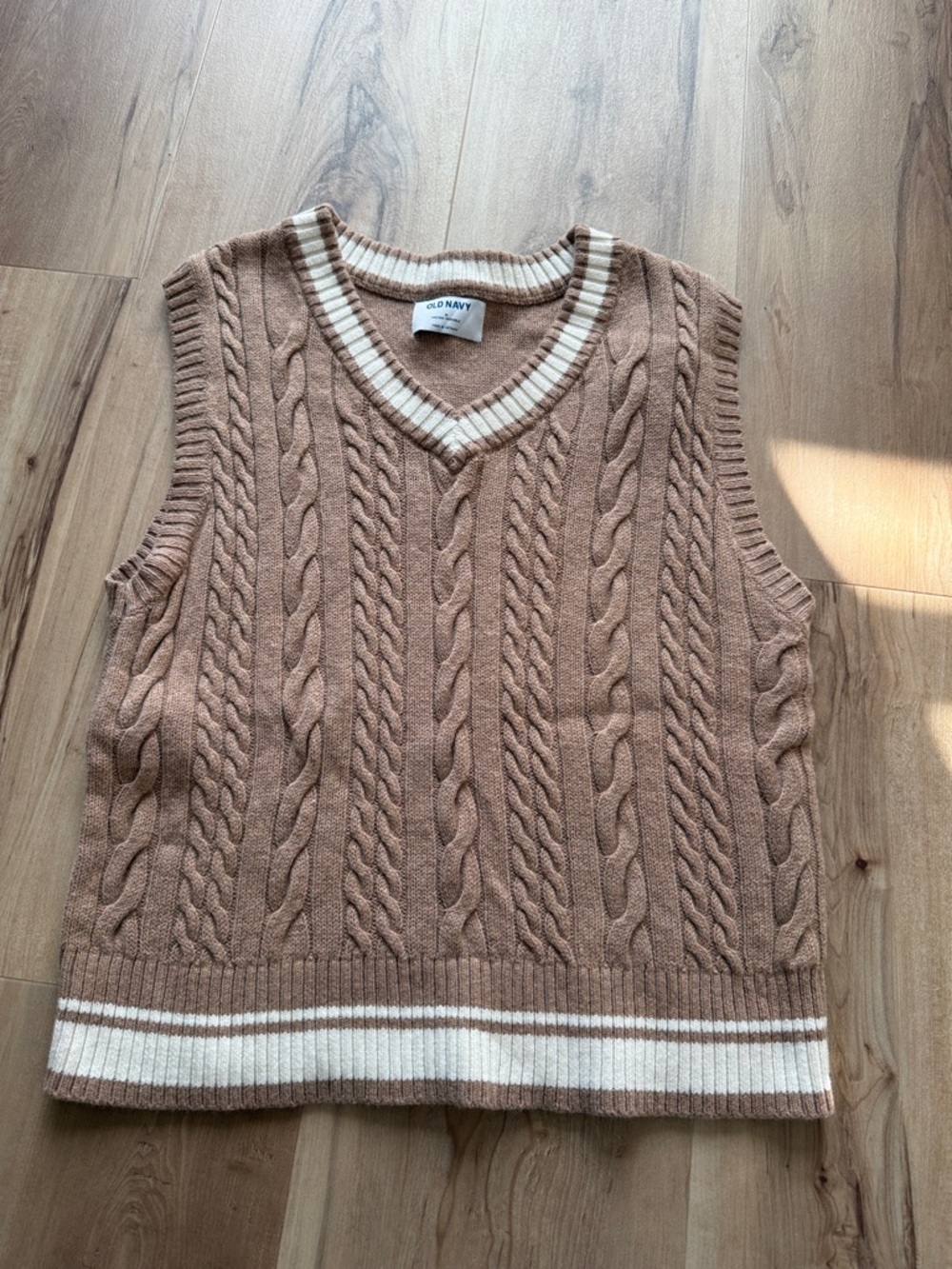 Sweater vest